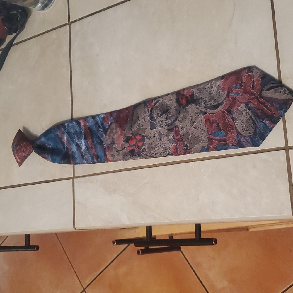 Mens Vintage 18in Blue Floral Satin Clipon Tie
